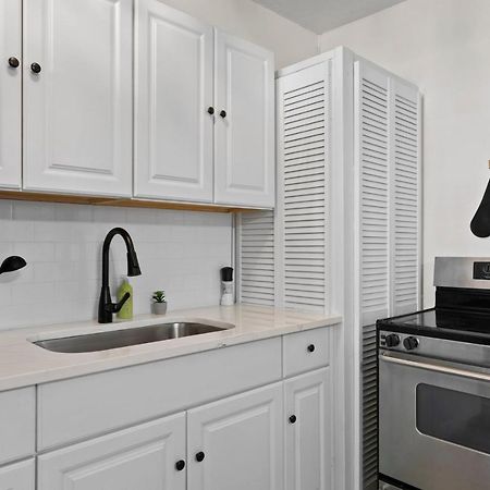 Bayside Safari 1Bed 1 Bath Apartment Tampa Exterior foto